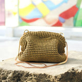 La pochette en lurex doré vieilli