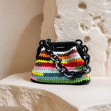 Lifestyle bolso en piedra blanca