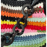 Detalle del bolso rayado