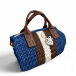 Bolso Bowling Urbana Azul Denim con franjas marrón y blanco y ranita esmaltada, vista tres cuartos