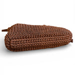 Detalle del tejido artesanal del bolso Copenhagen color Tabaco