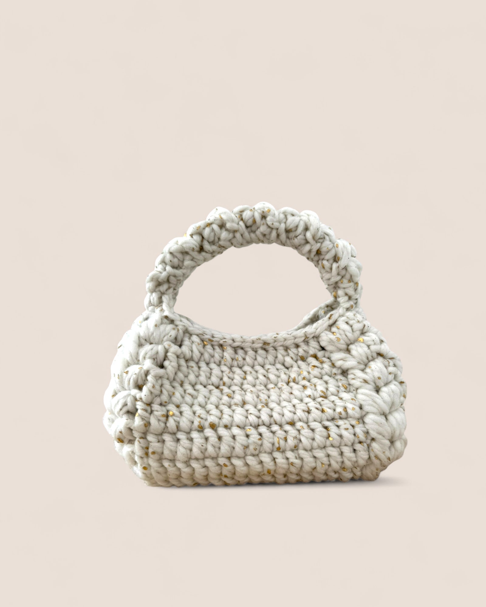 Bolso sostenible de lujo Bombón Blanco hecho a mano en España.
