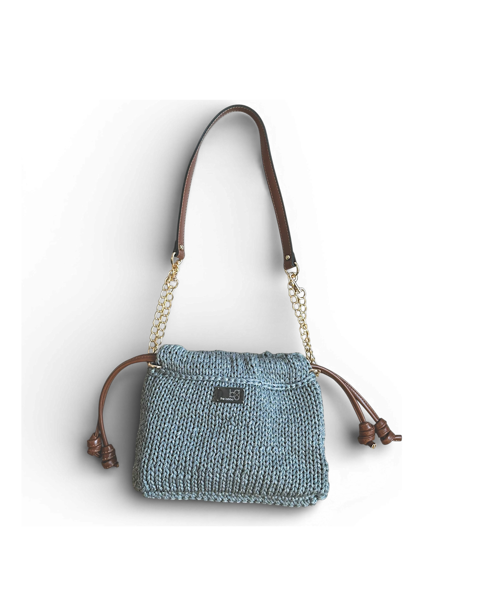 Detalle del tejido artesanal del bolso Copenhagen en color Plata