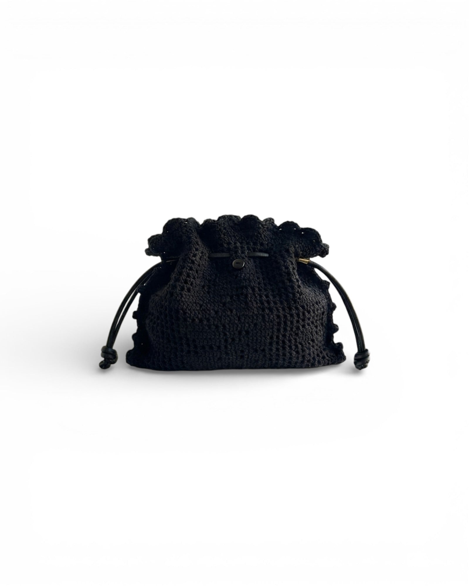 Bolso crochet artesanal Copenhague Lace en color negro textura visible