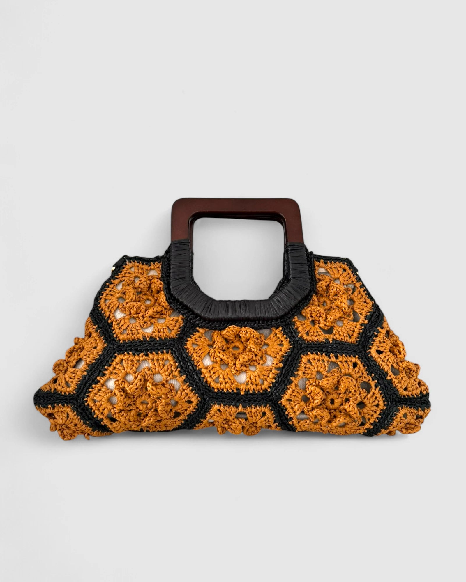 Bolso de mano Flora en crochet mostaza con asas cuadradas