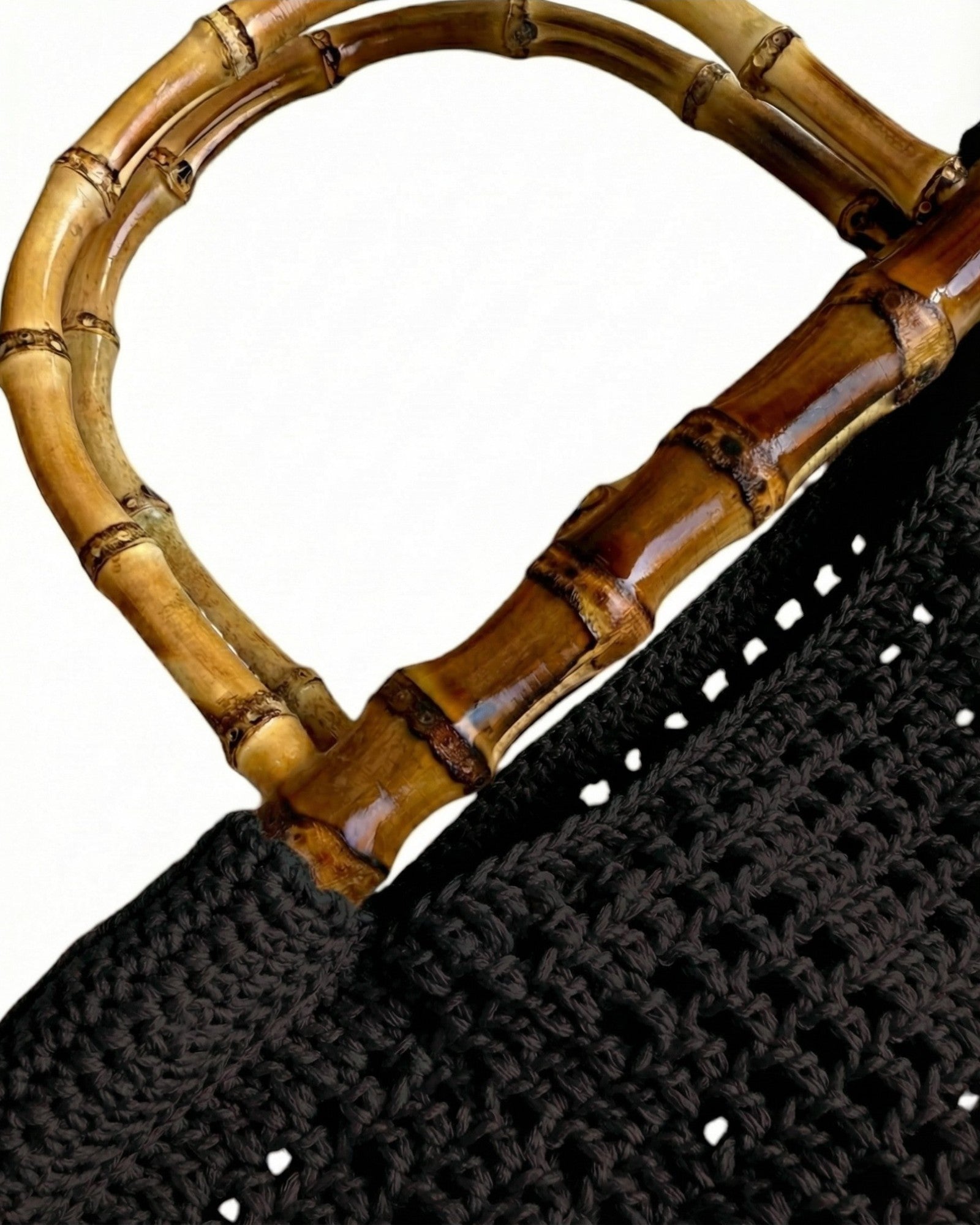 Asa de bambú natural en bolso negro Tote Lace