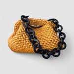 Bolso clutch de rafia con cadena XL negra – Estilo natural con actitud