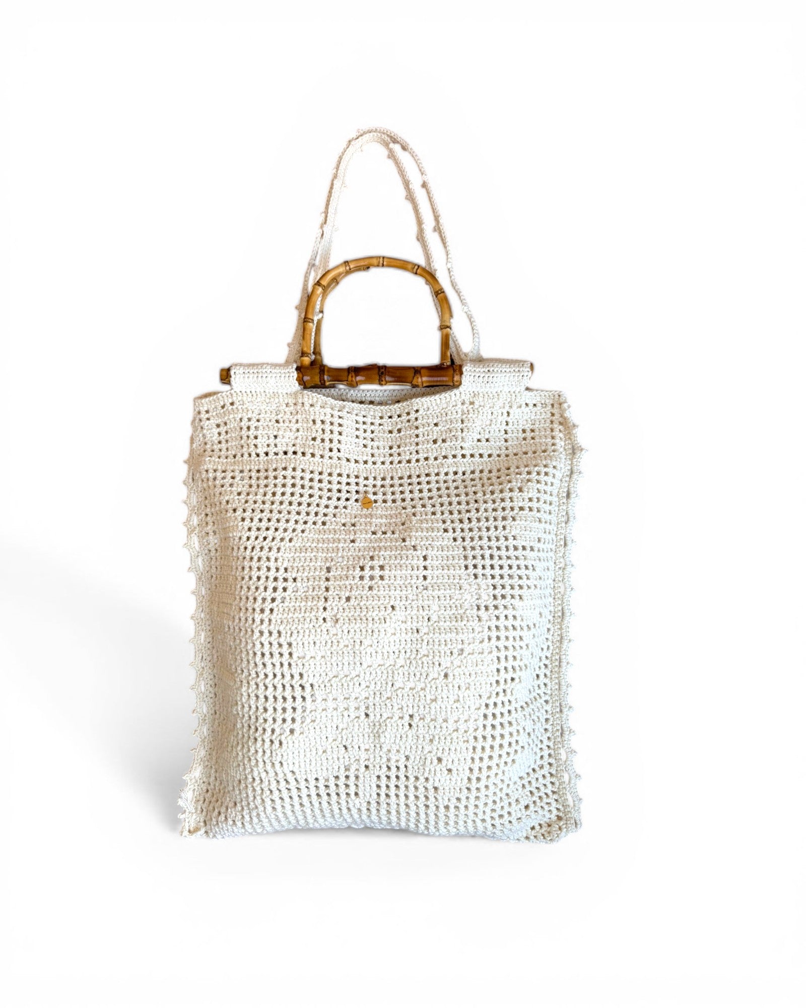 Bolso Tote Lace crudo tejido a mano en crochet con asas de bambú natural