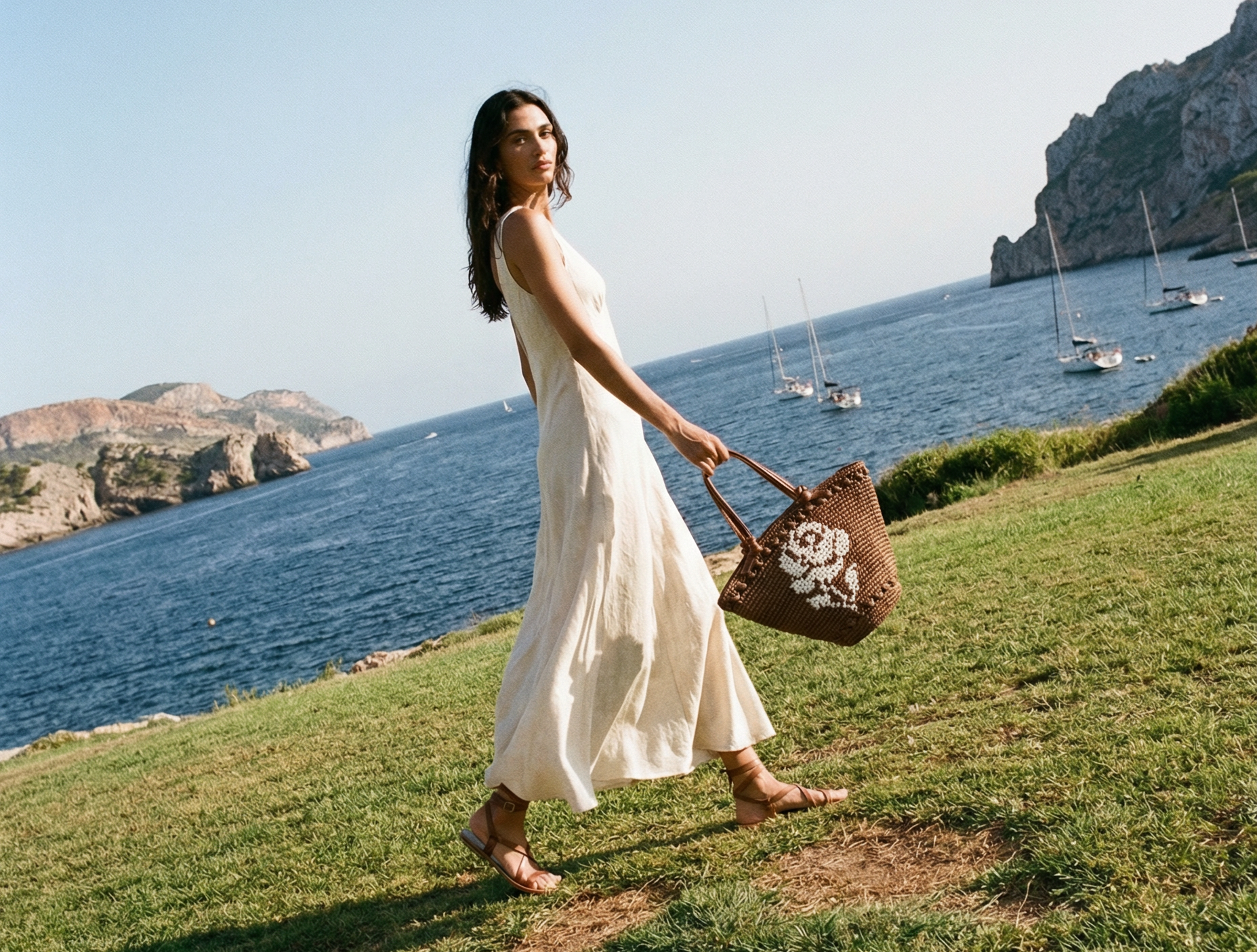 The Labbo en TheoModa: capazo Lola Choco de la colección Ropa Blanca, agosto de 2026